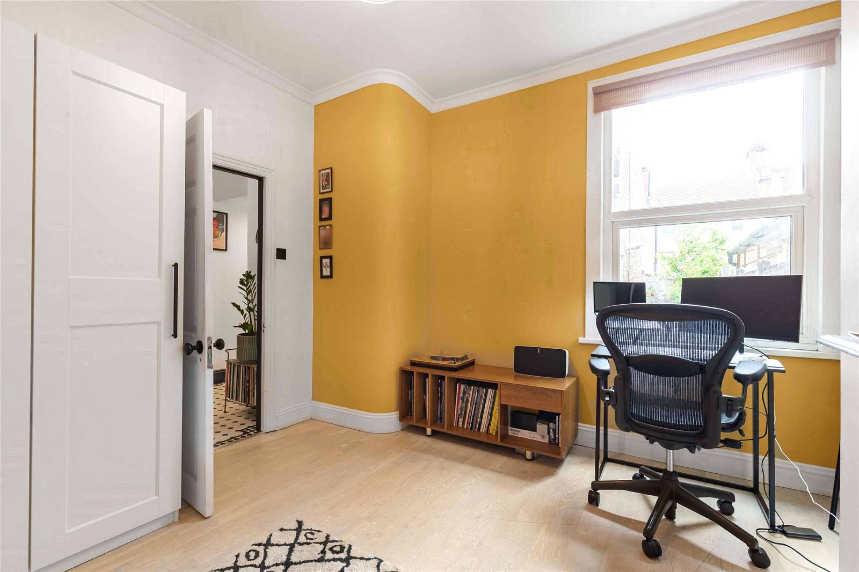 Images for Mitcham EAID:163099177 BID:FRD