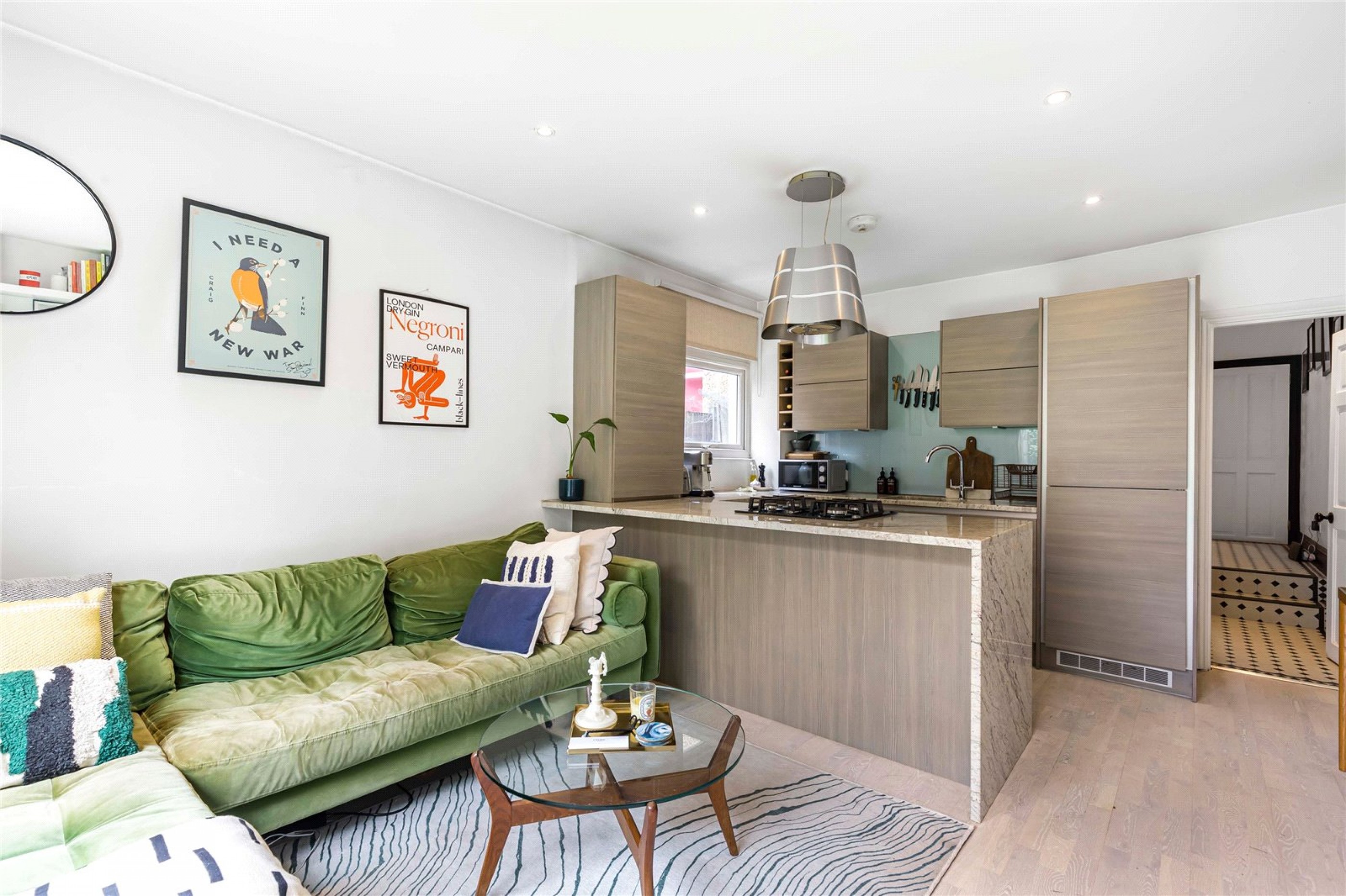 Images for Mitcham EAID:163099177 BID:FRD