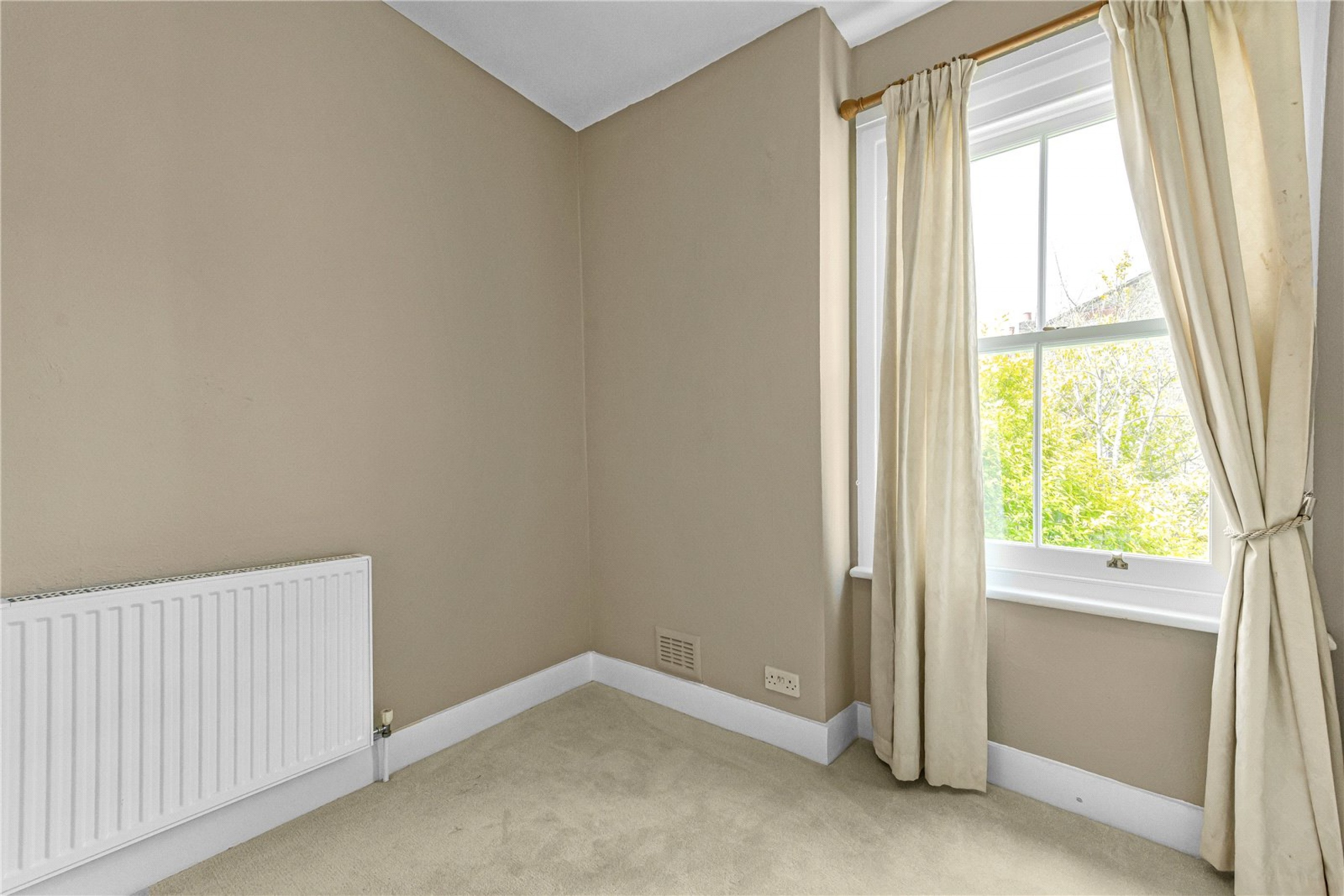 Images for London EAID:163099177 BID:FRD