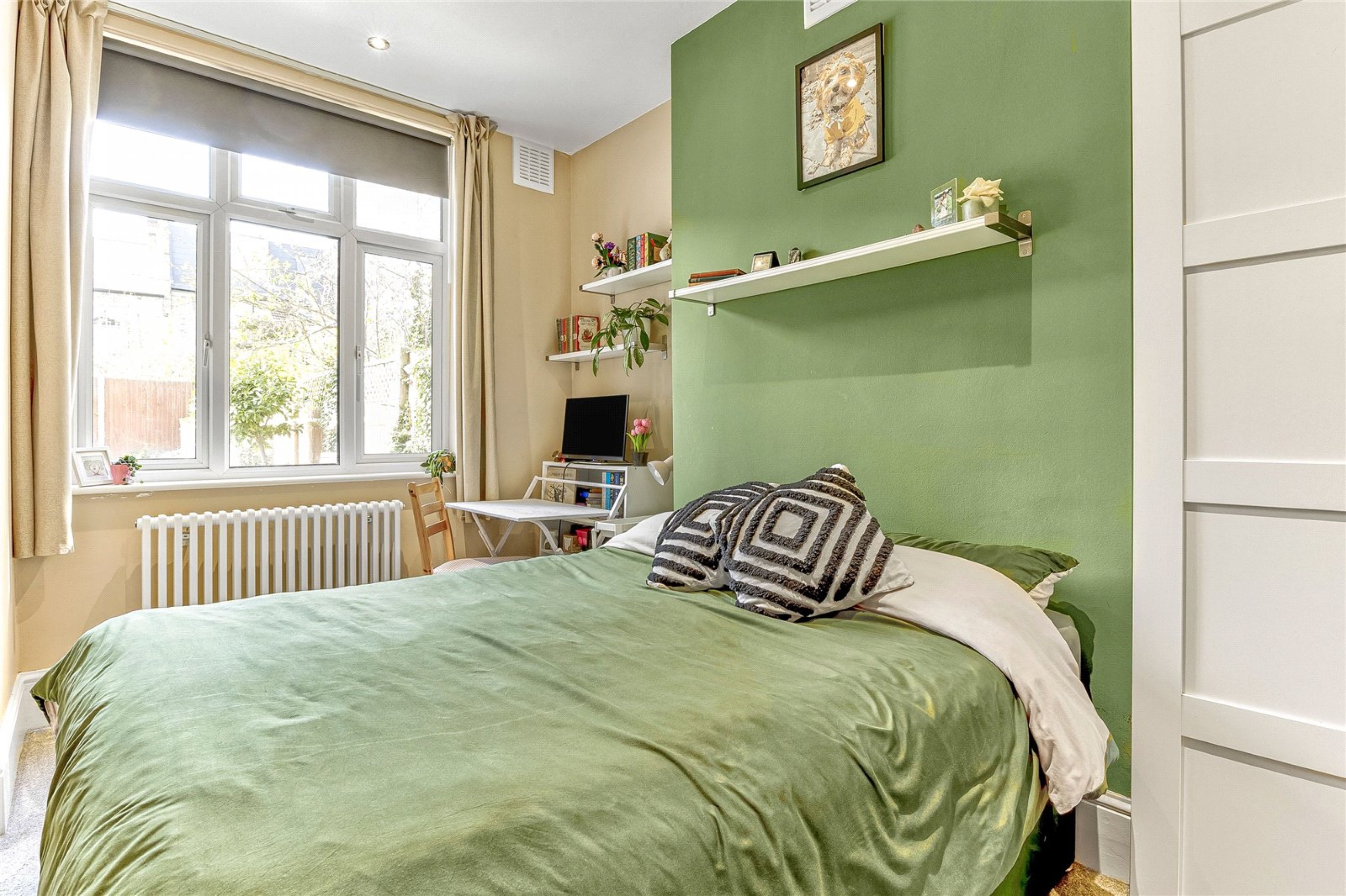 Images for London EAID:163099177 BID:FRD