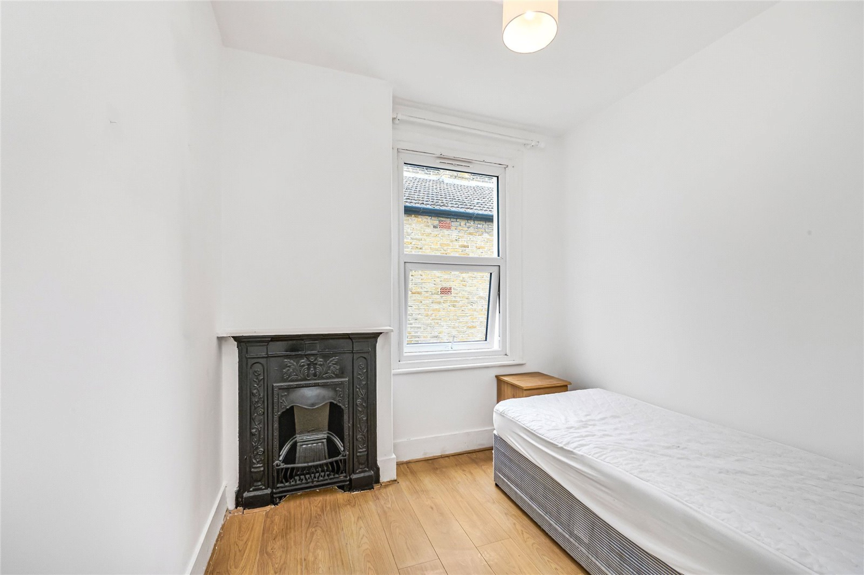 Images for Tooting Broadway EAID:163099177 BID:FRD