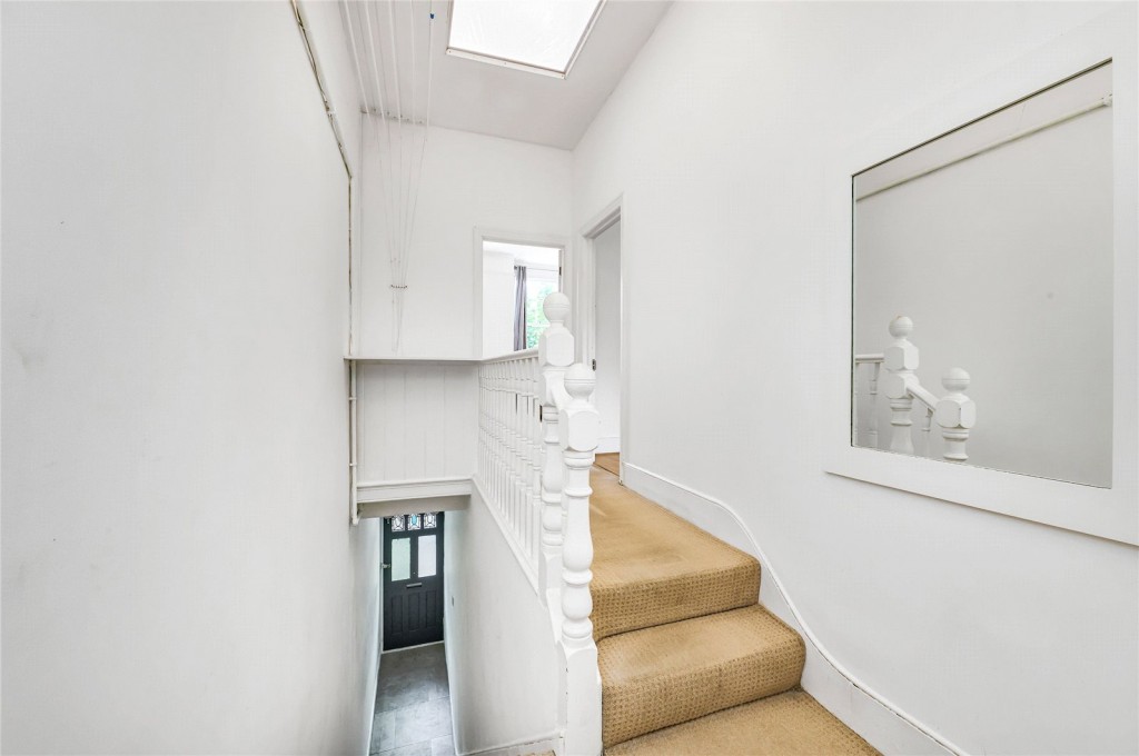 Images for Tooting Broadway EAID:163099177 BID:FRD