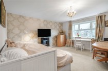 Henry Doulton Drive, Heritage Park, SW17