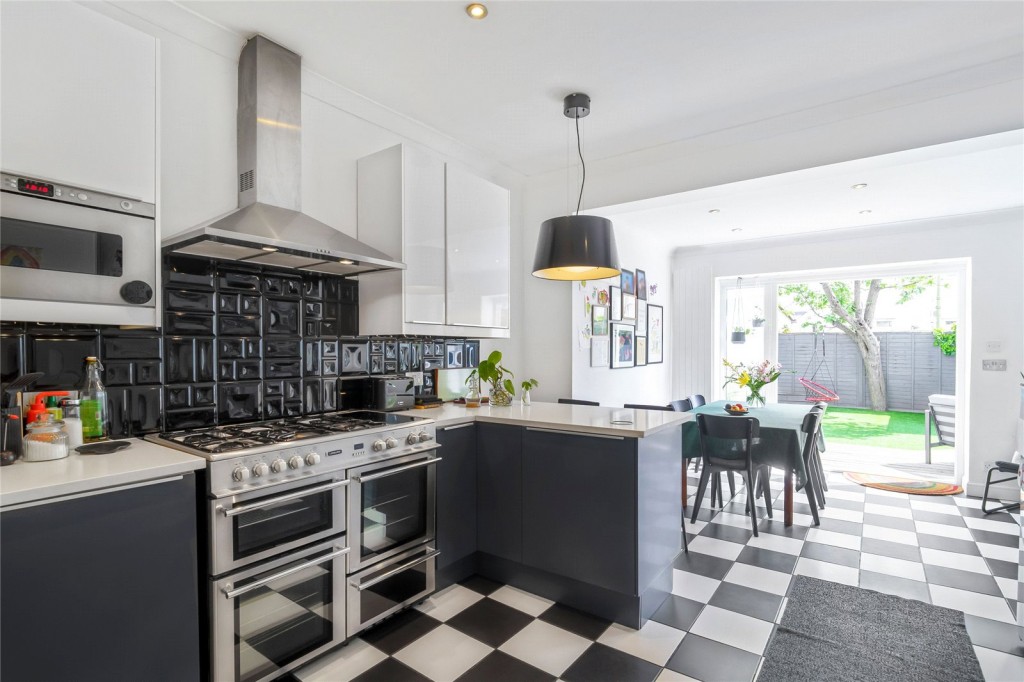 Images for Streatham Vale EAID:163099177 BID:FRD