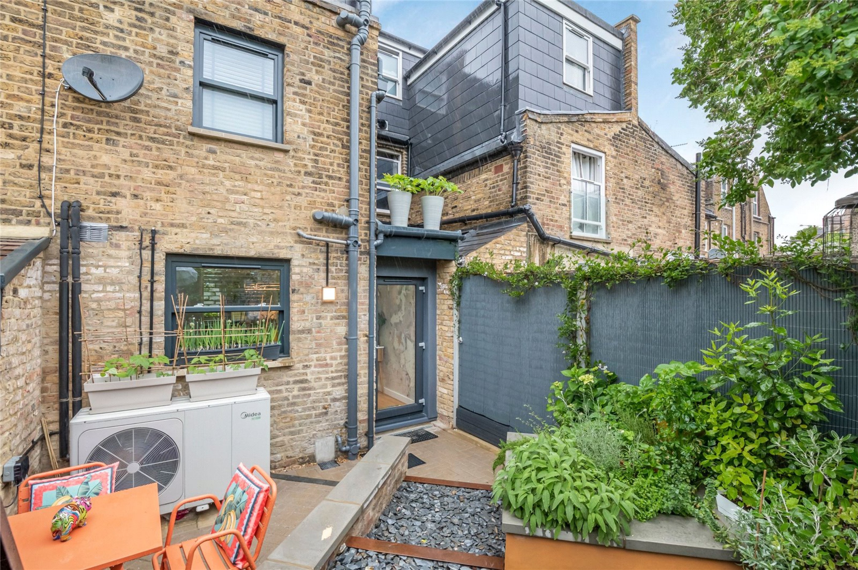 Images for Furzedown EAID:163099177 BID:FRD