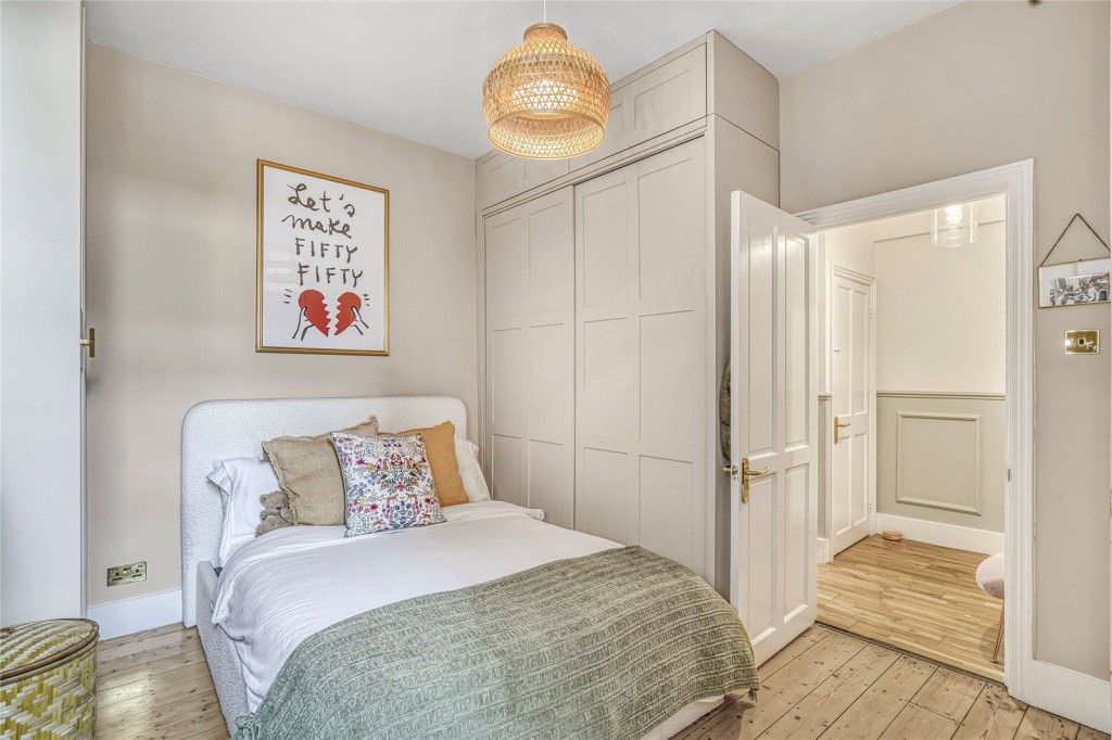 Images for Mitcham EAID:163099177 BID:FRD