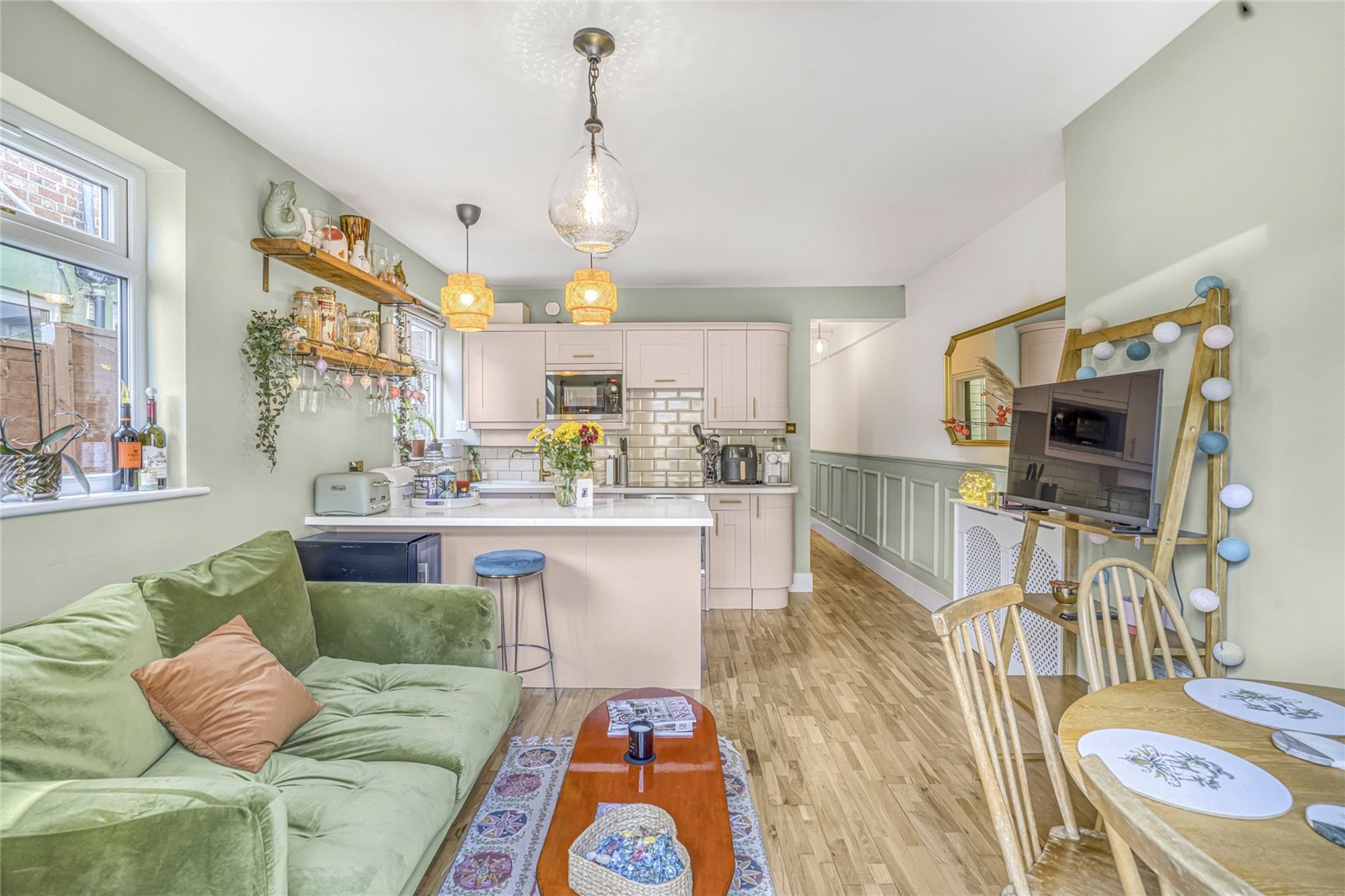 Images for Mitcham EAID:163099177 BID:FRD