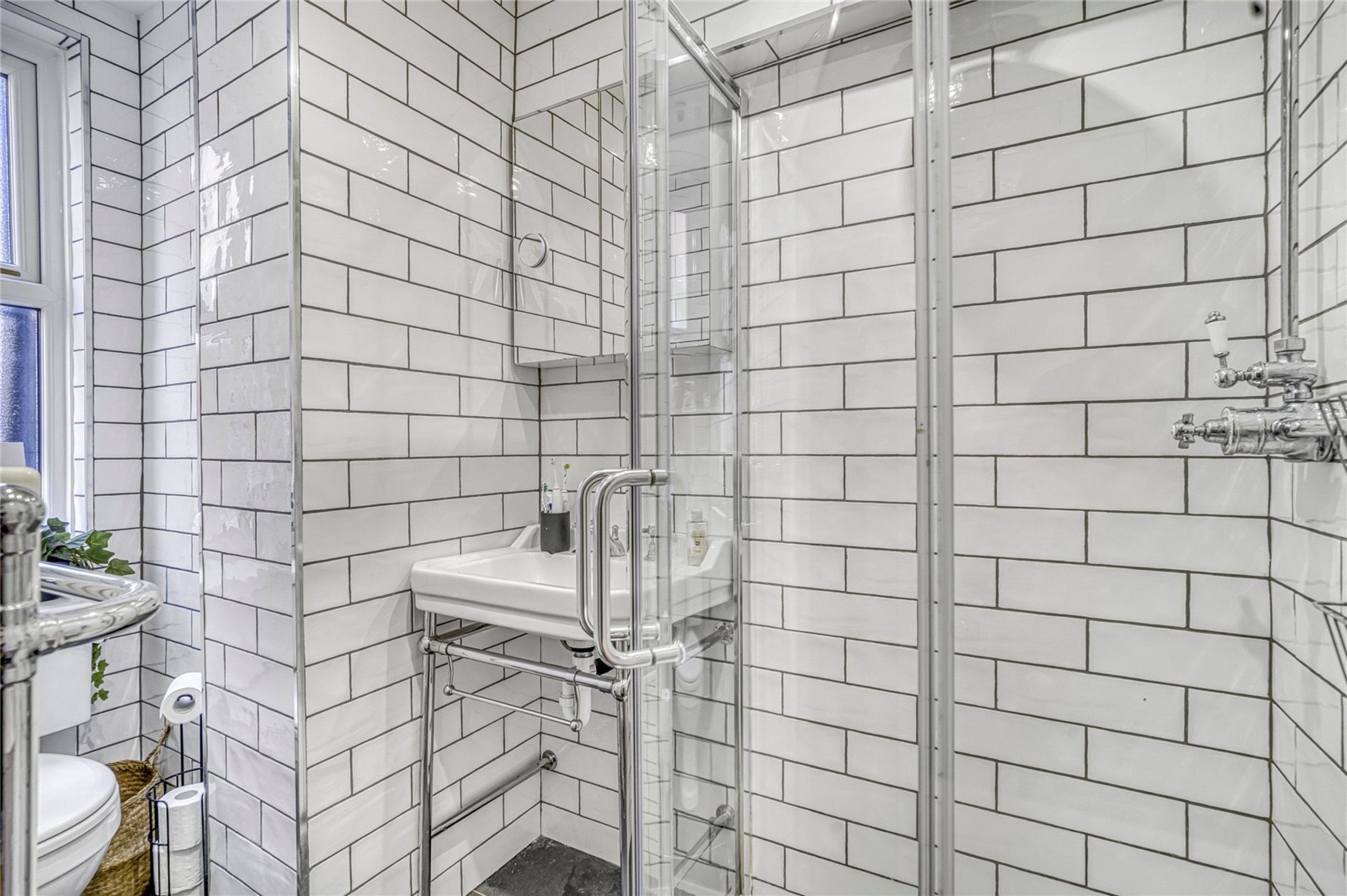 Images for Mitcham EAID:163099177 BID:FRD