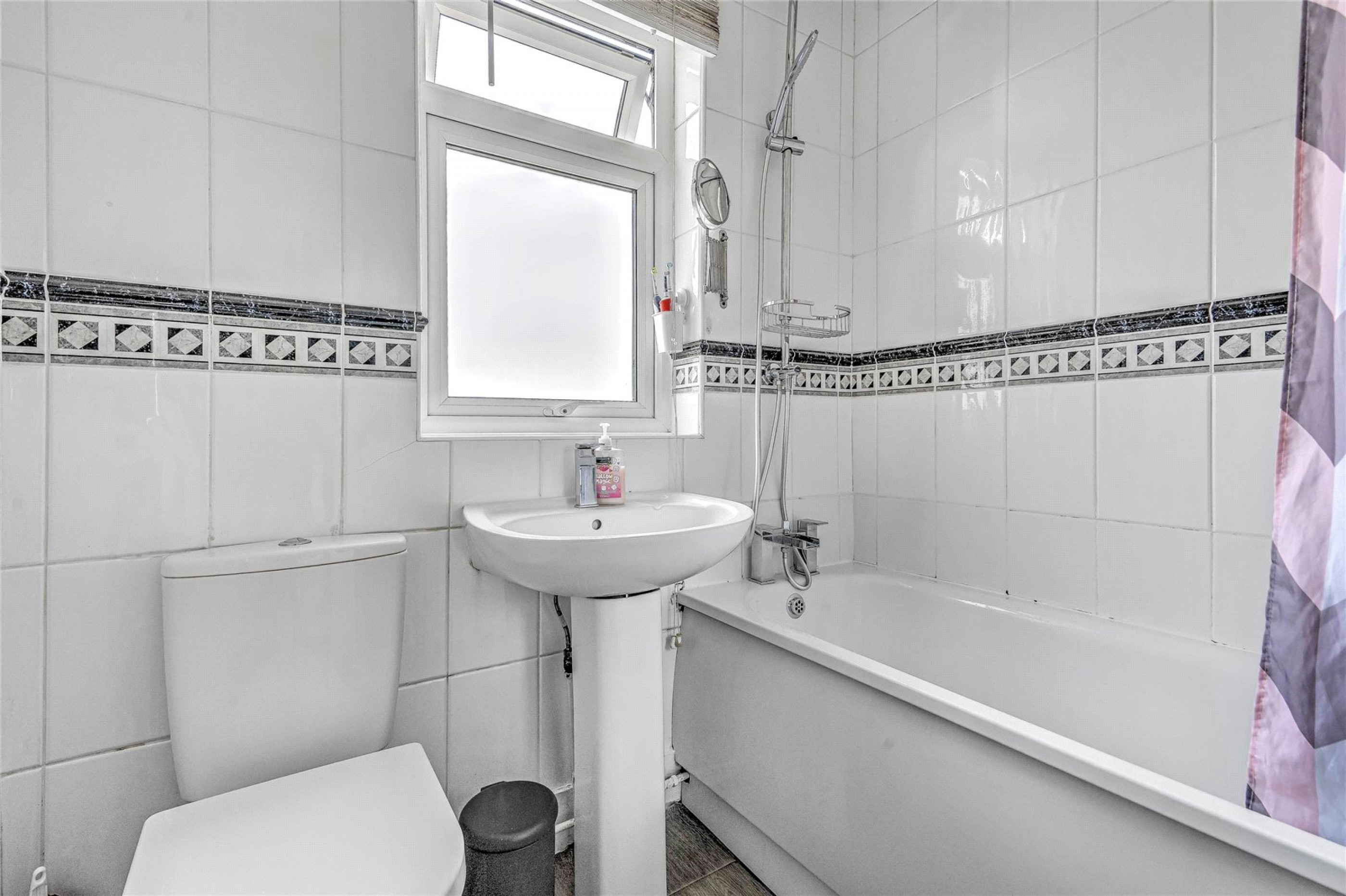 Images for Mitcham EAID:163099177 BID:FRD