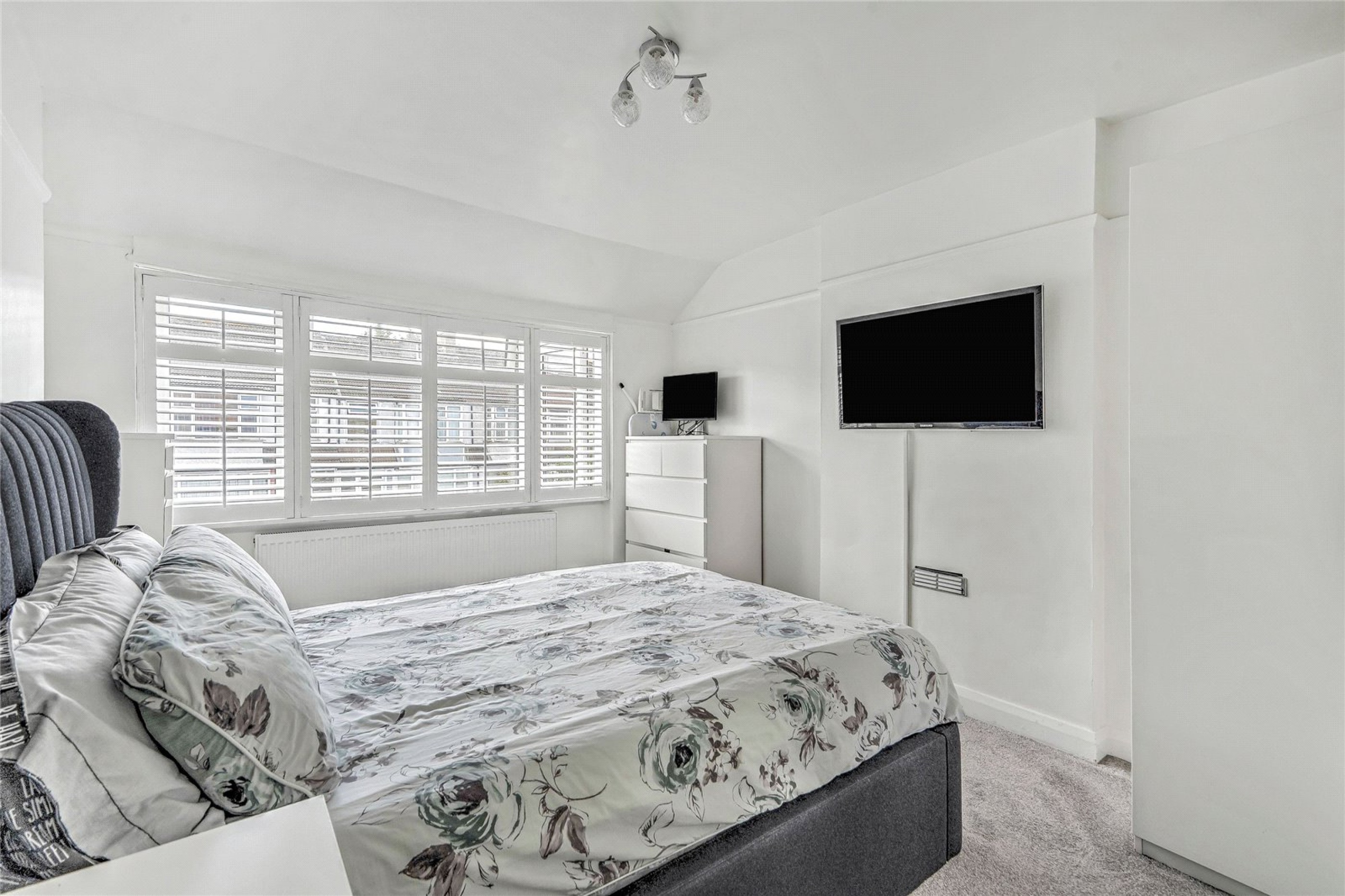 Images for Mitcham EAID:163099177 BID:FRD