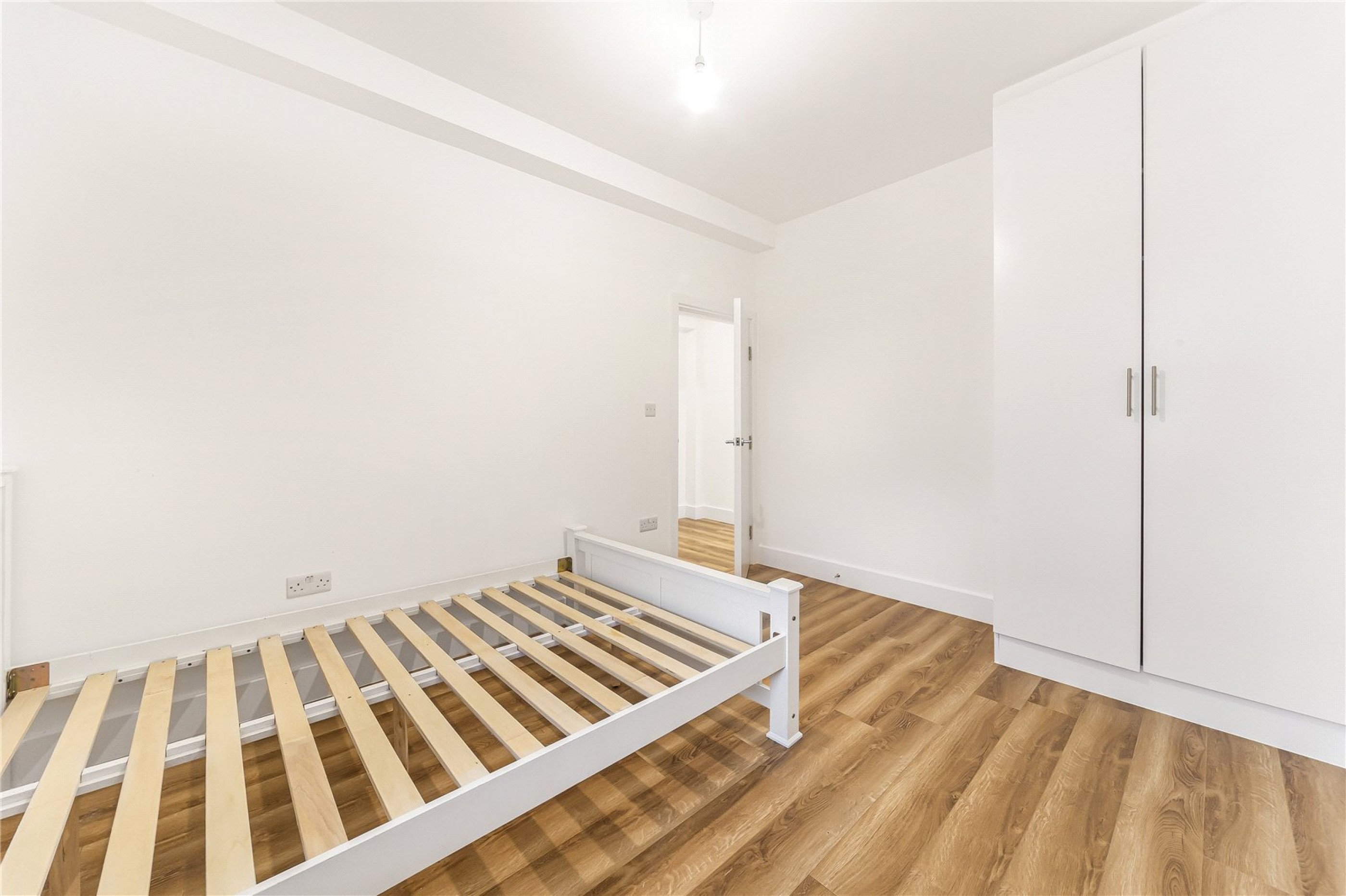 Images for Elephant & Castle, London EAID:4101633374 BID:CLM