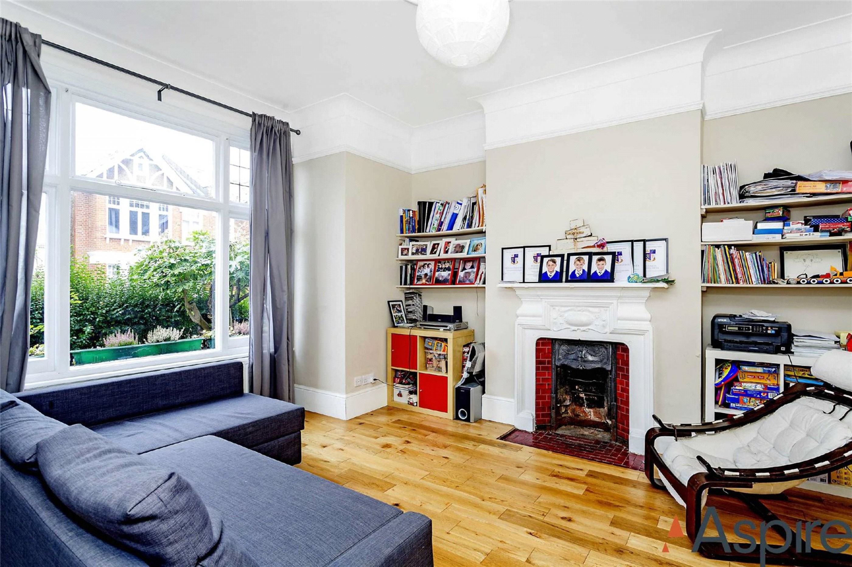 Images for London EAID:4101633374 BID:BLM