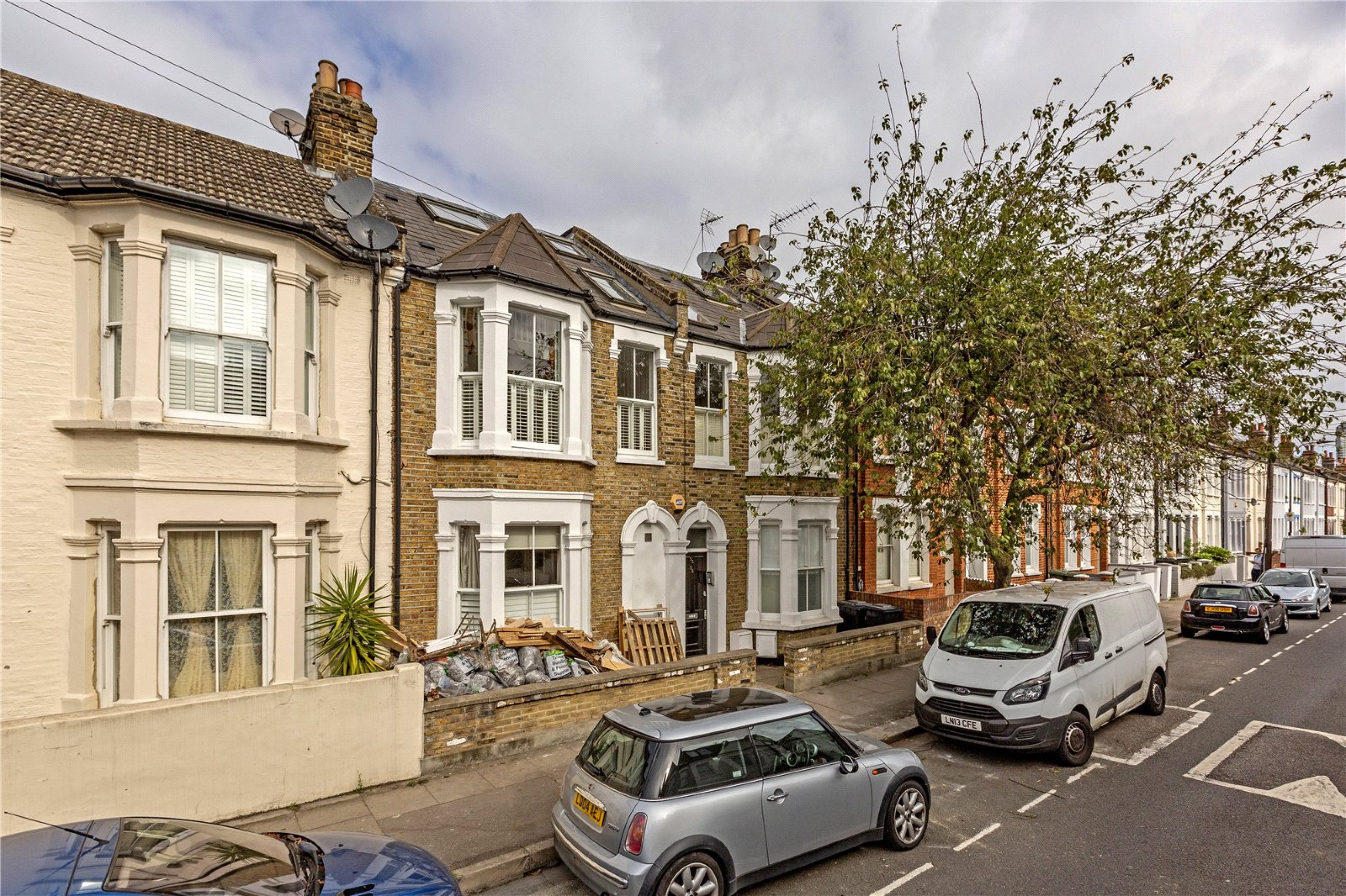 Images for Fulham EAID:4101633374 BID:FLS