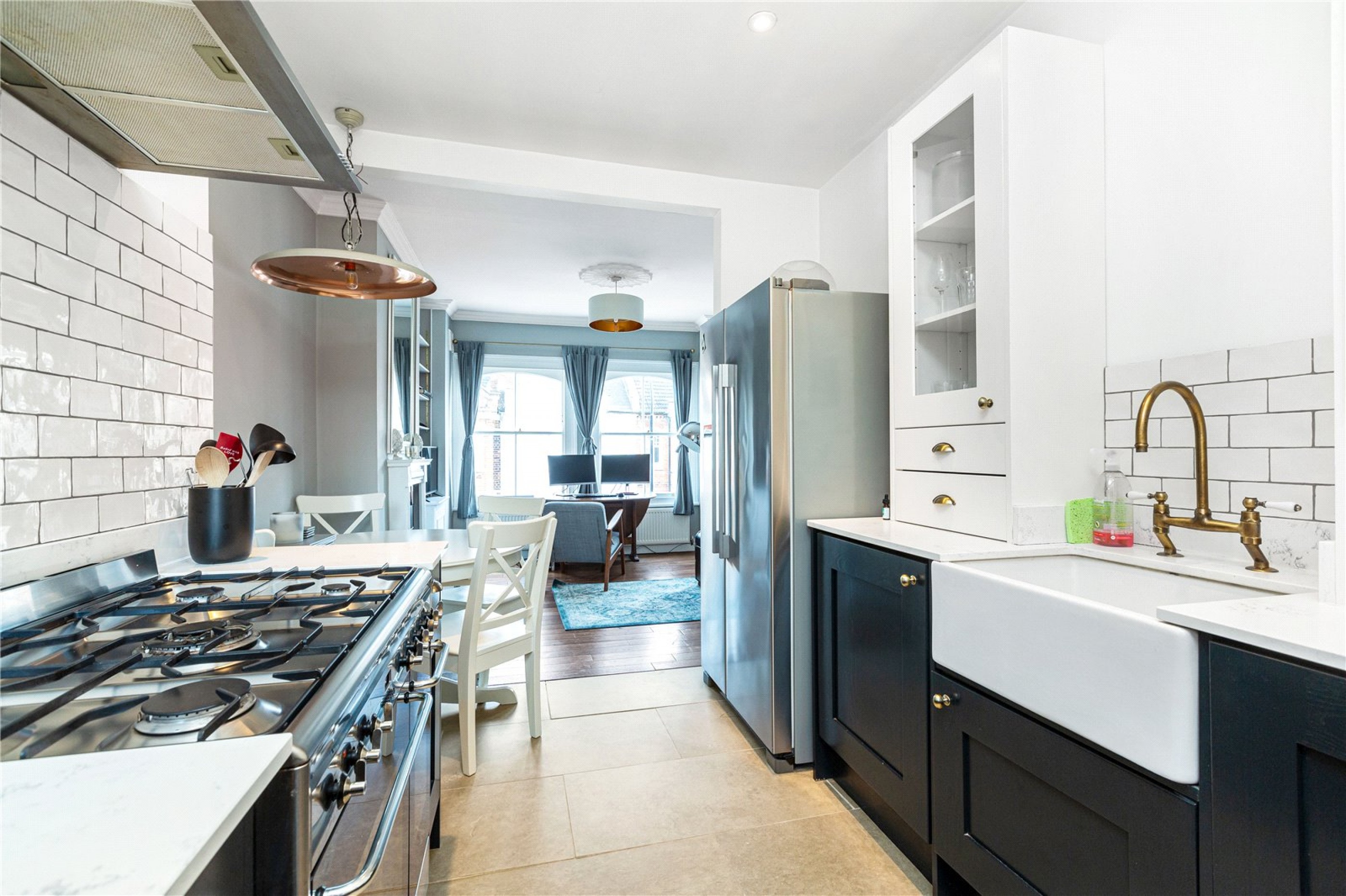 Images for Fulham EAID:4101633374 BID:FLS