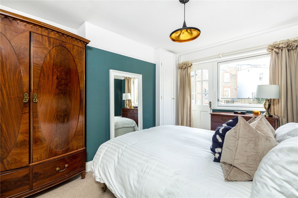 Images for Fulham EAID:4101633374 BID:FLS