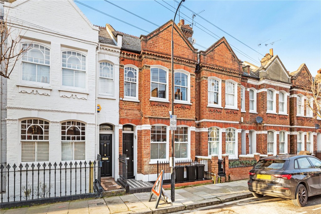 Images for Fulham EAID:4101633374 BID:FLS